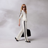 creme-black-stripe