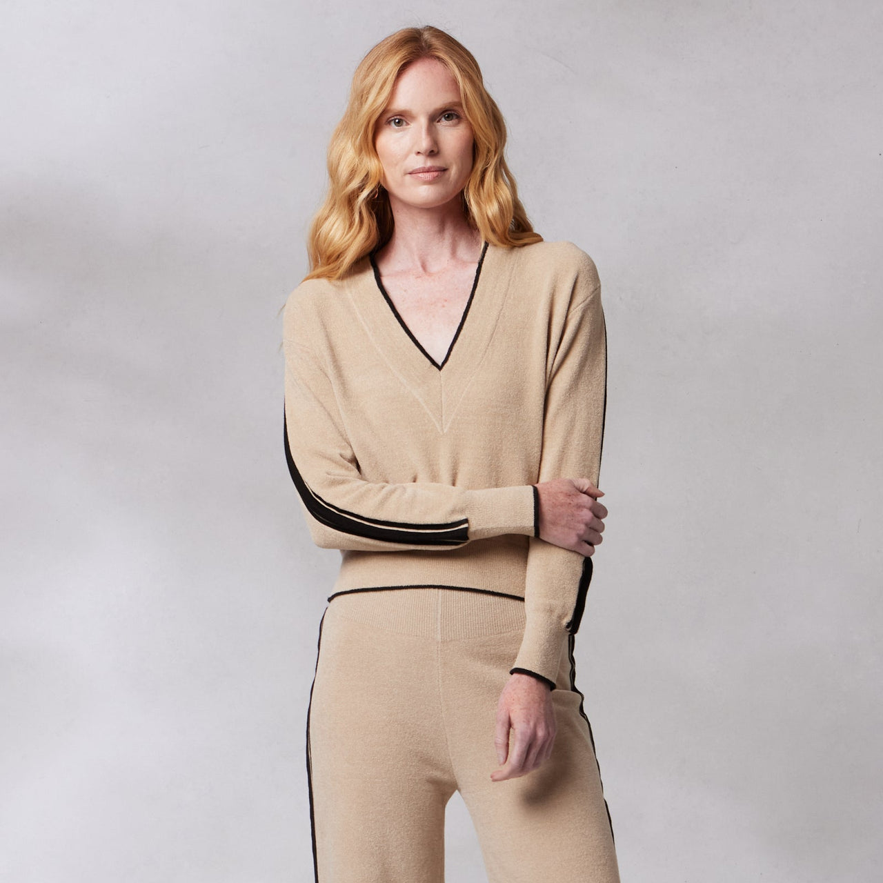sand-black-stripe