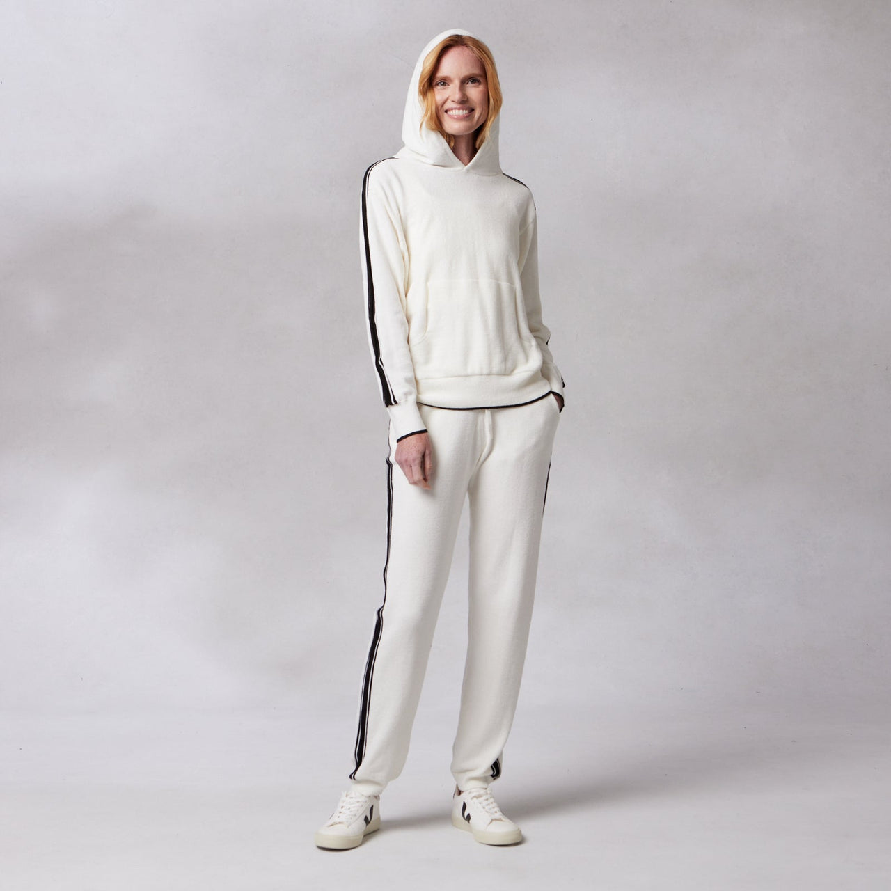 creme-black-stripe