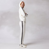creme-black-stripe