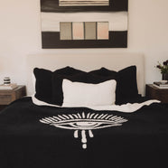 creme-black