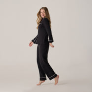 onyx-with-white-piping