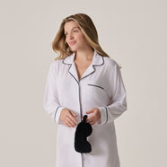 white-with-onyx-piping