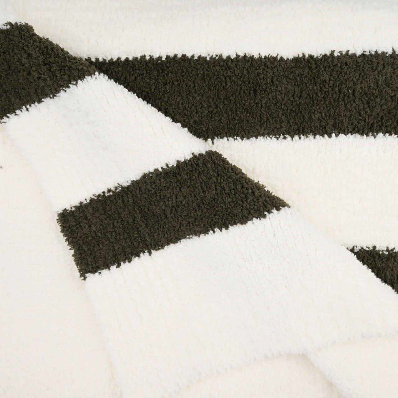 creme-dark-olive